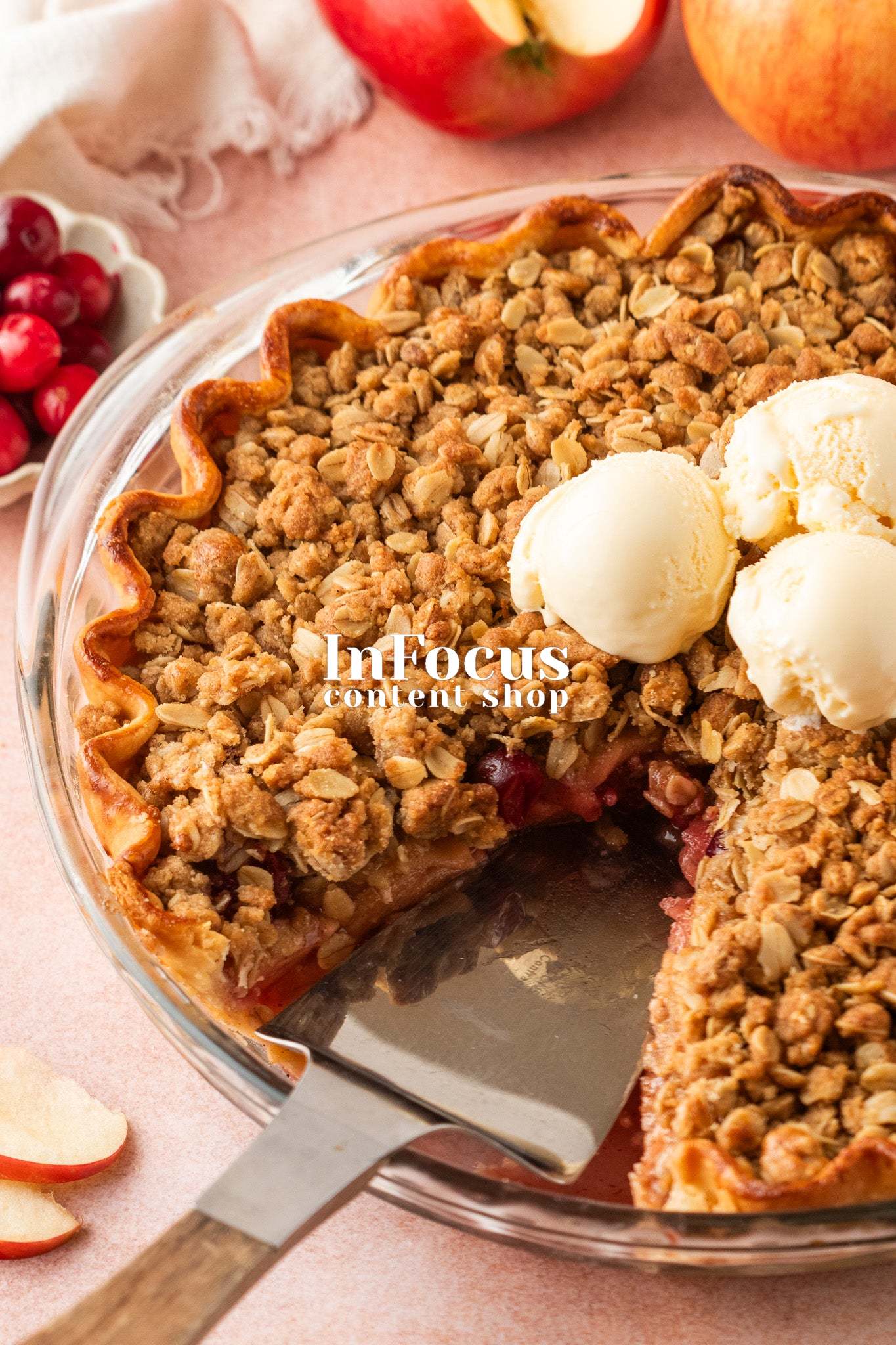 Apple Cranberry Crumble Pie- Exclusive