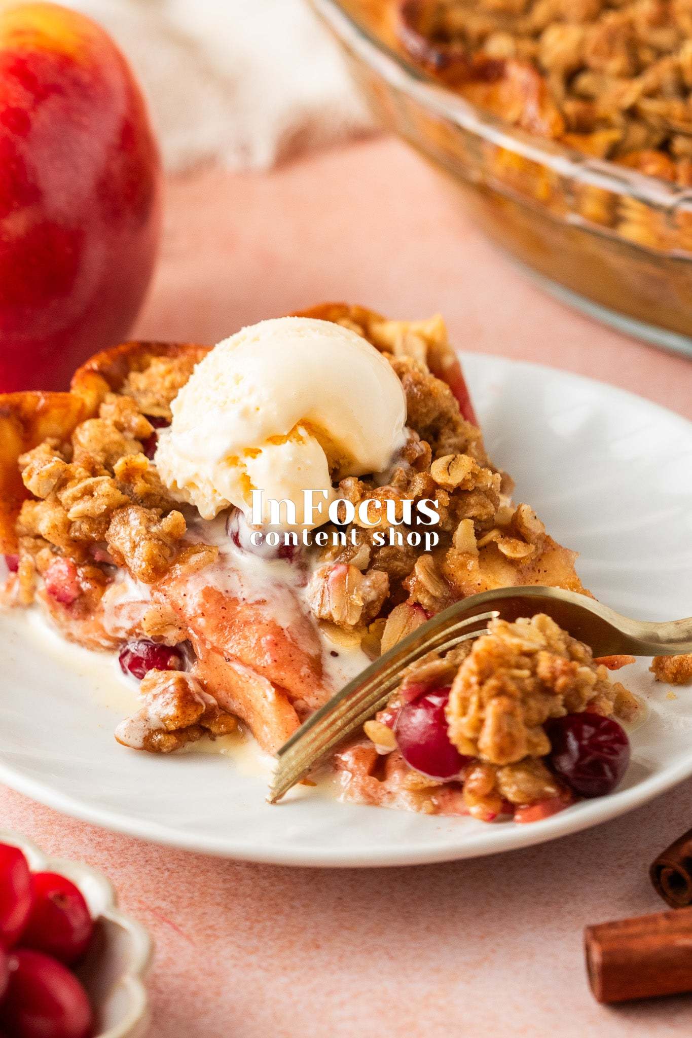 Apple Cranberry Crumble Pie- Exclusive