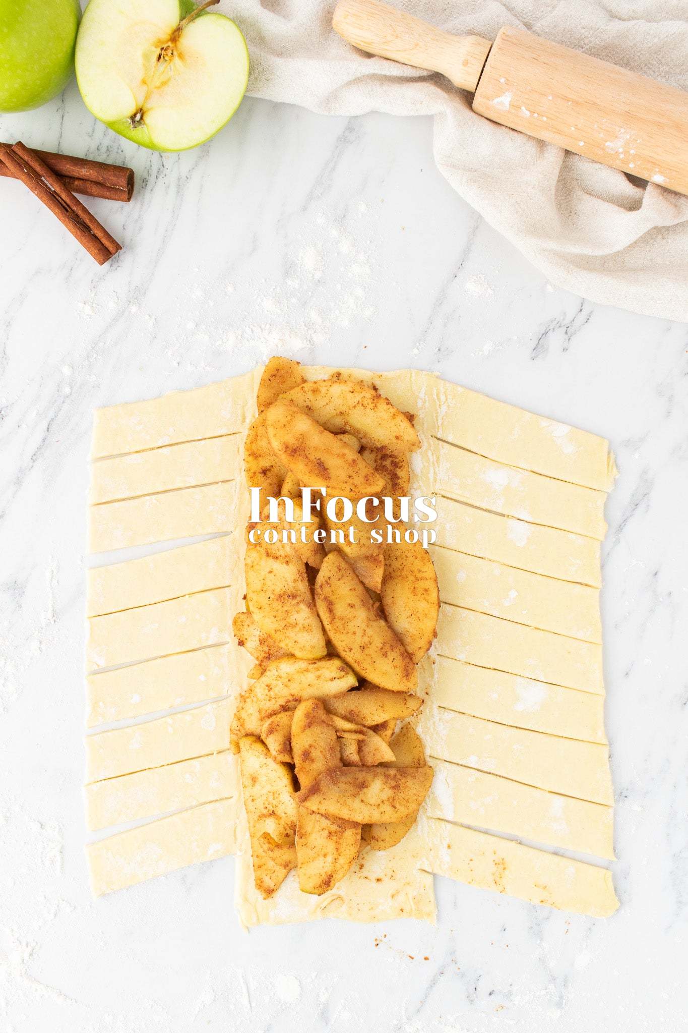 Apple Strudel- Exclusive