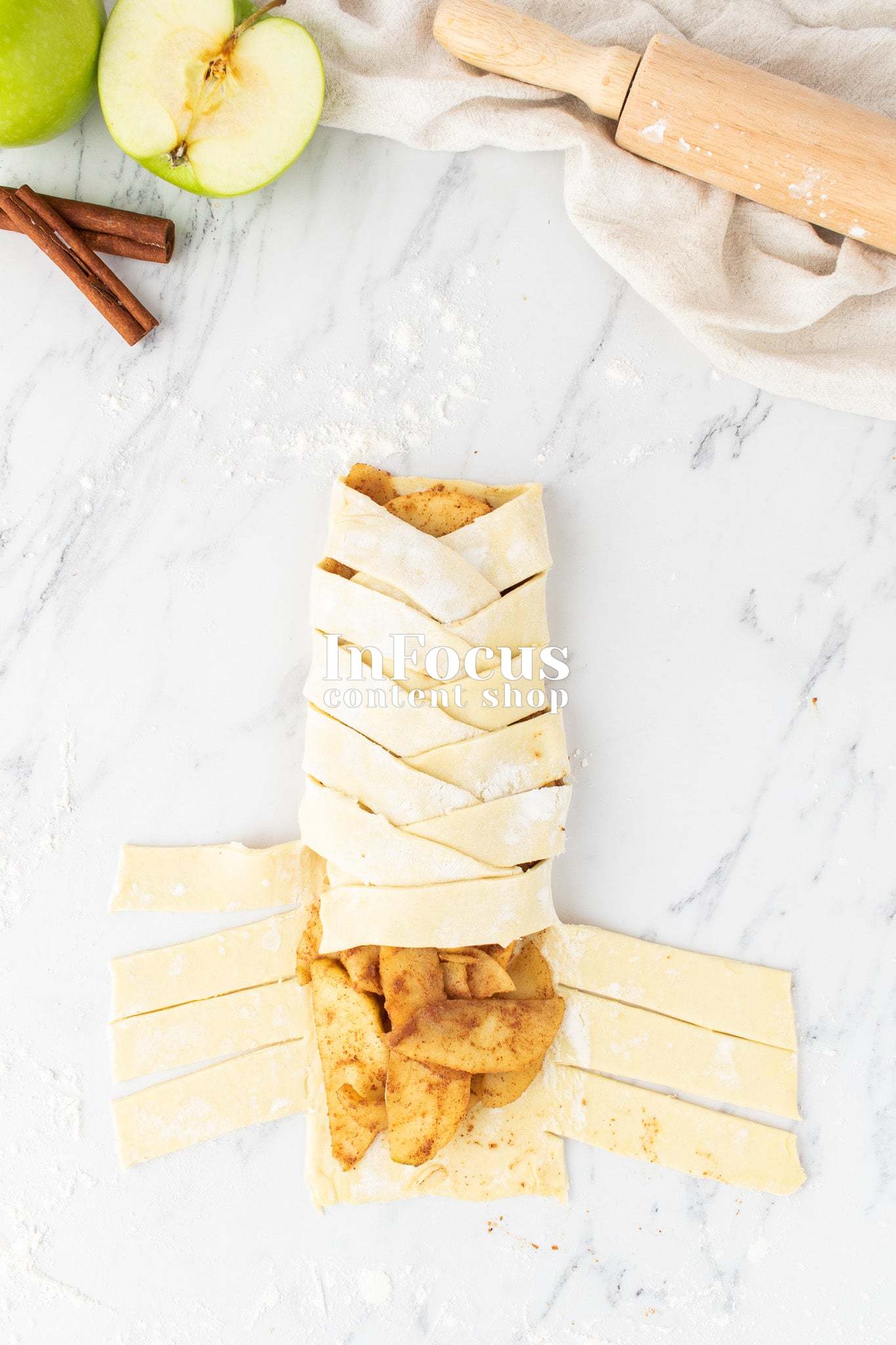 Apple Strudel- Exclusive