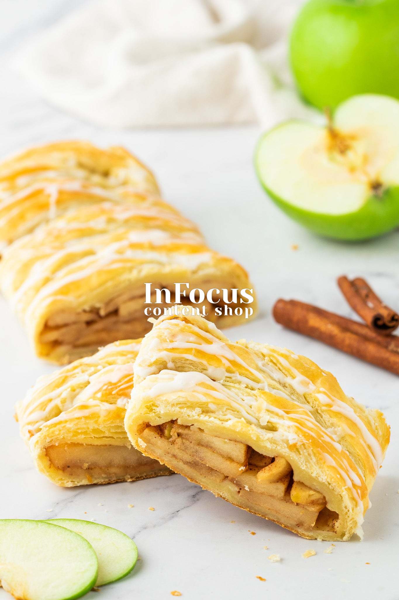 Apple Strudel- Exclusive