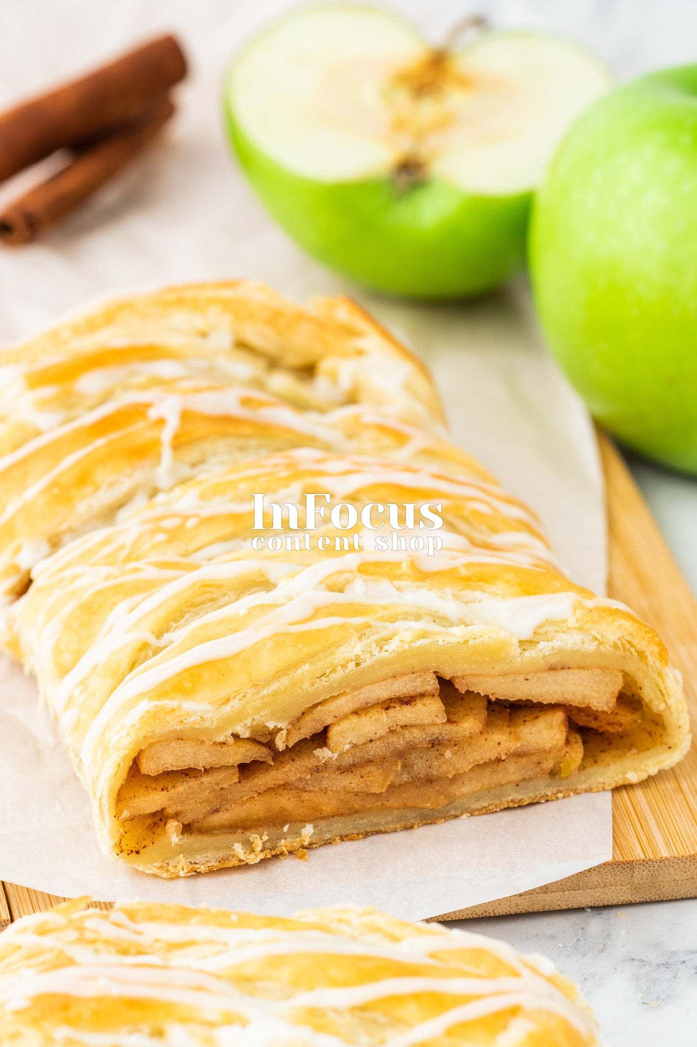 Apple Strudel- Exclusive