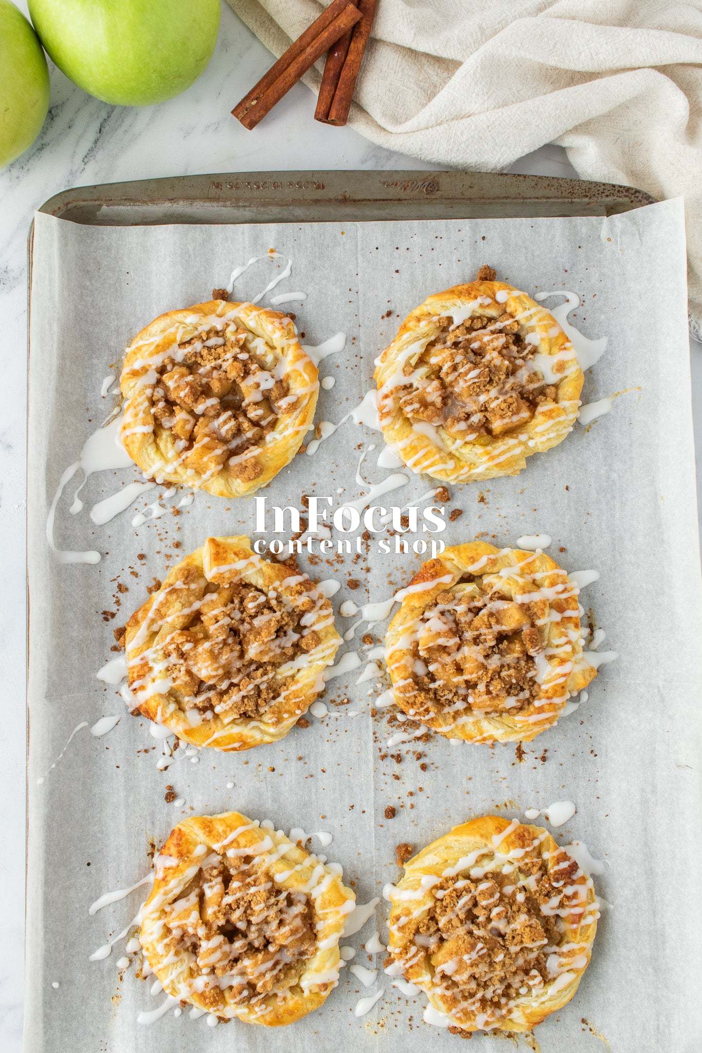 Apple Crumble Danish- Exclusive