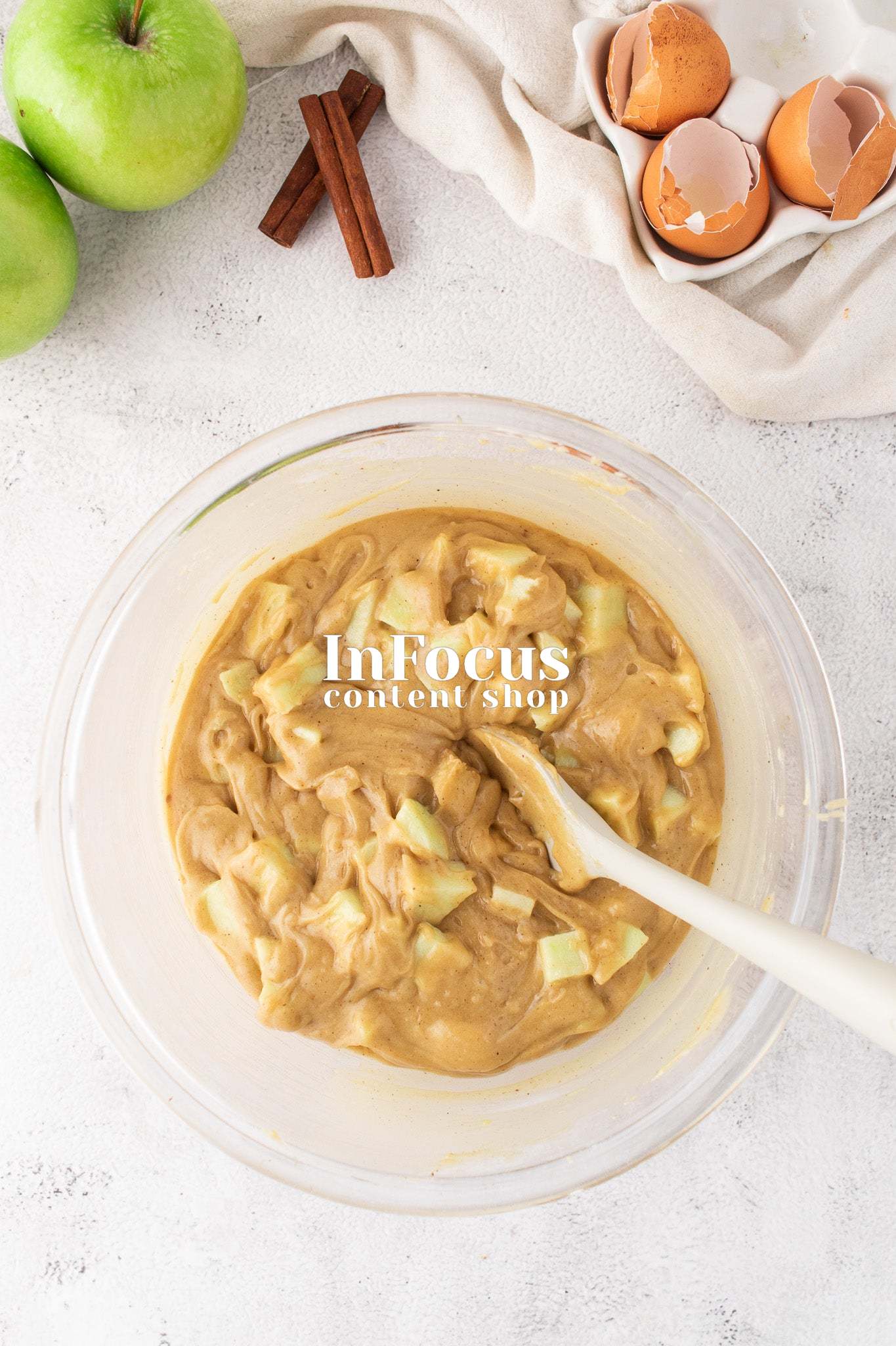 Caramel Apple Bundt Cake- Exclusive