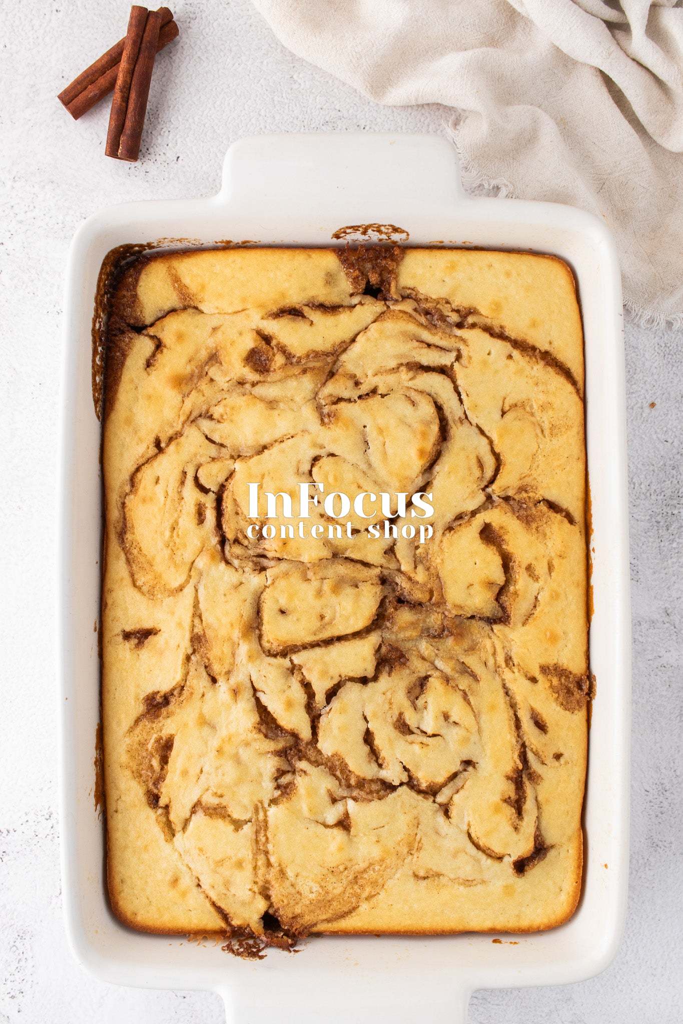 Cinnamon Roll Cake- Exclusive