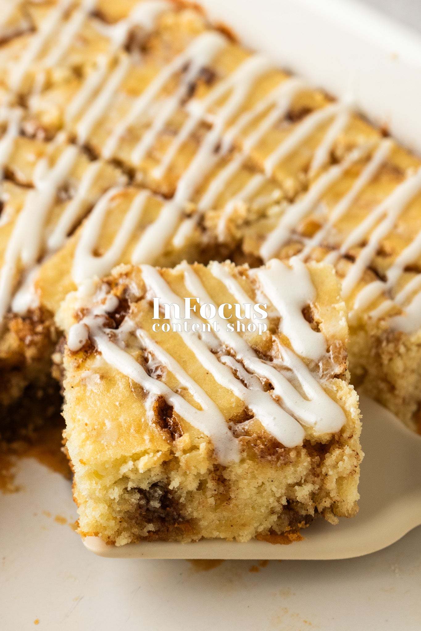 Cinnamon Roll Cake- Exclusive