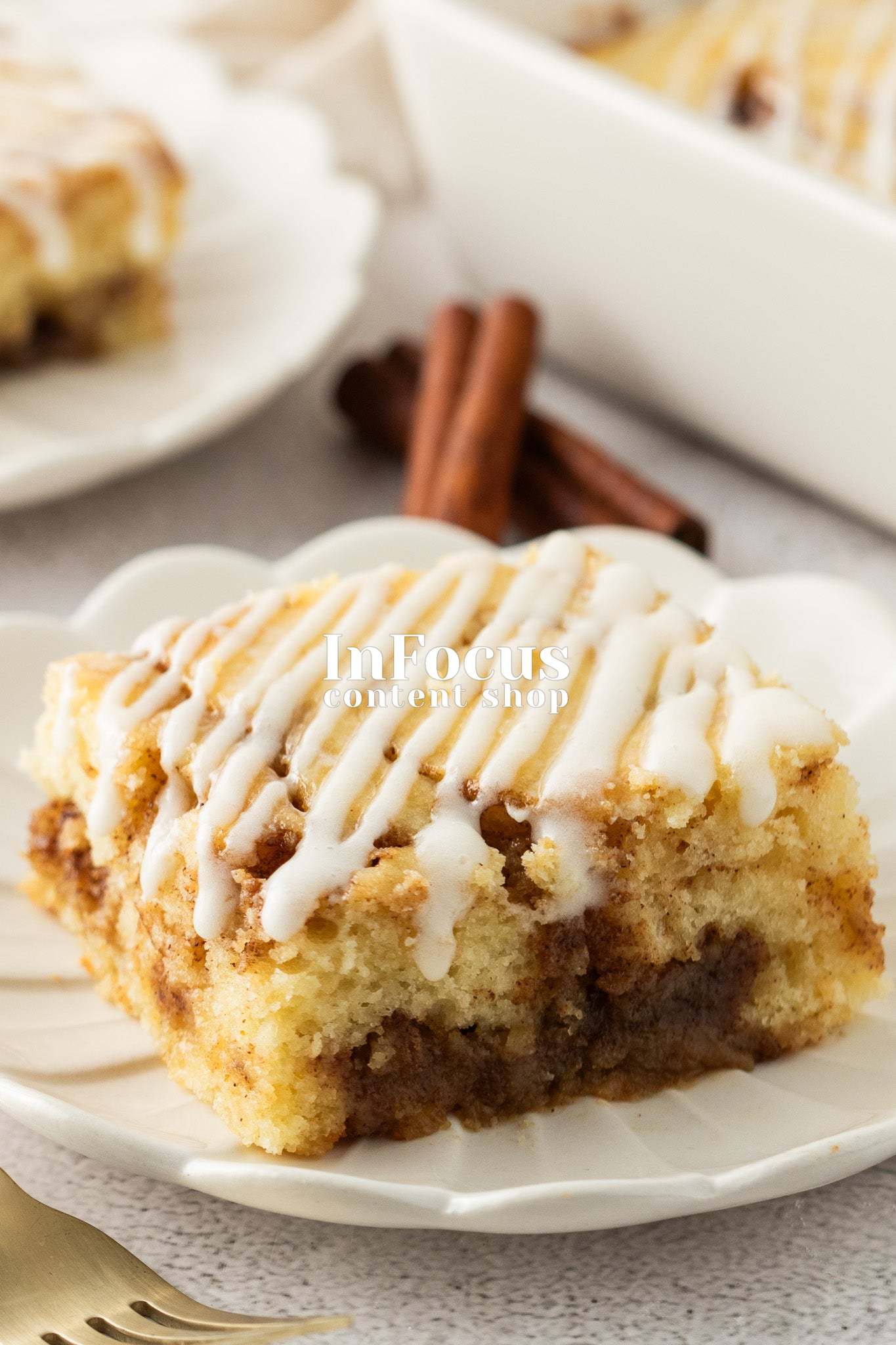 Cinnamon Roll Cake- Exclusive