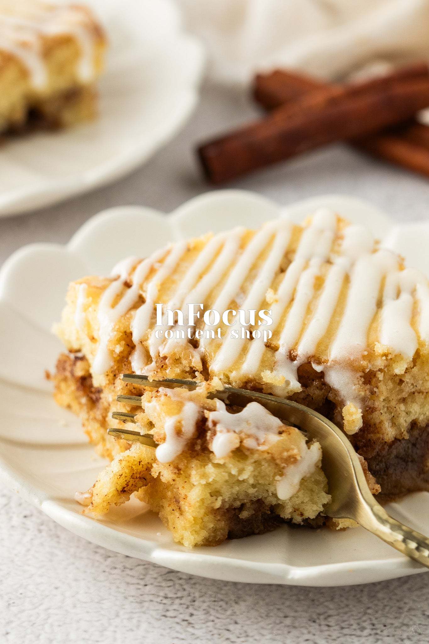Cinnamon Roll Cake- Exclusive