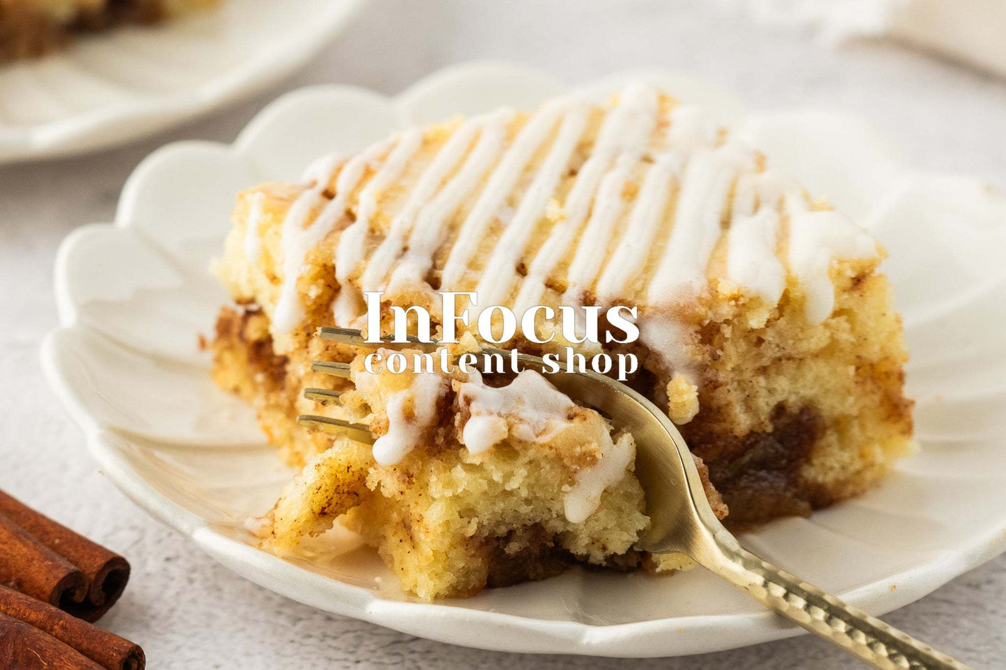 Cinnamon Roll Cake- Exclusive