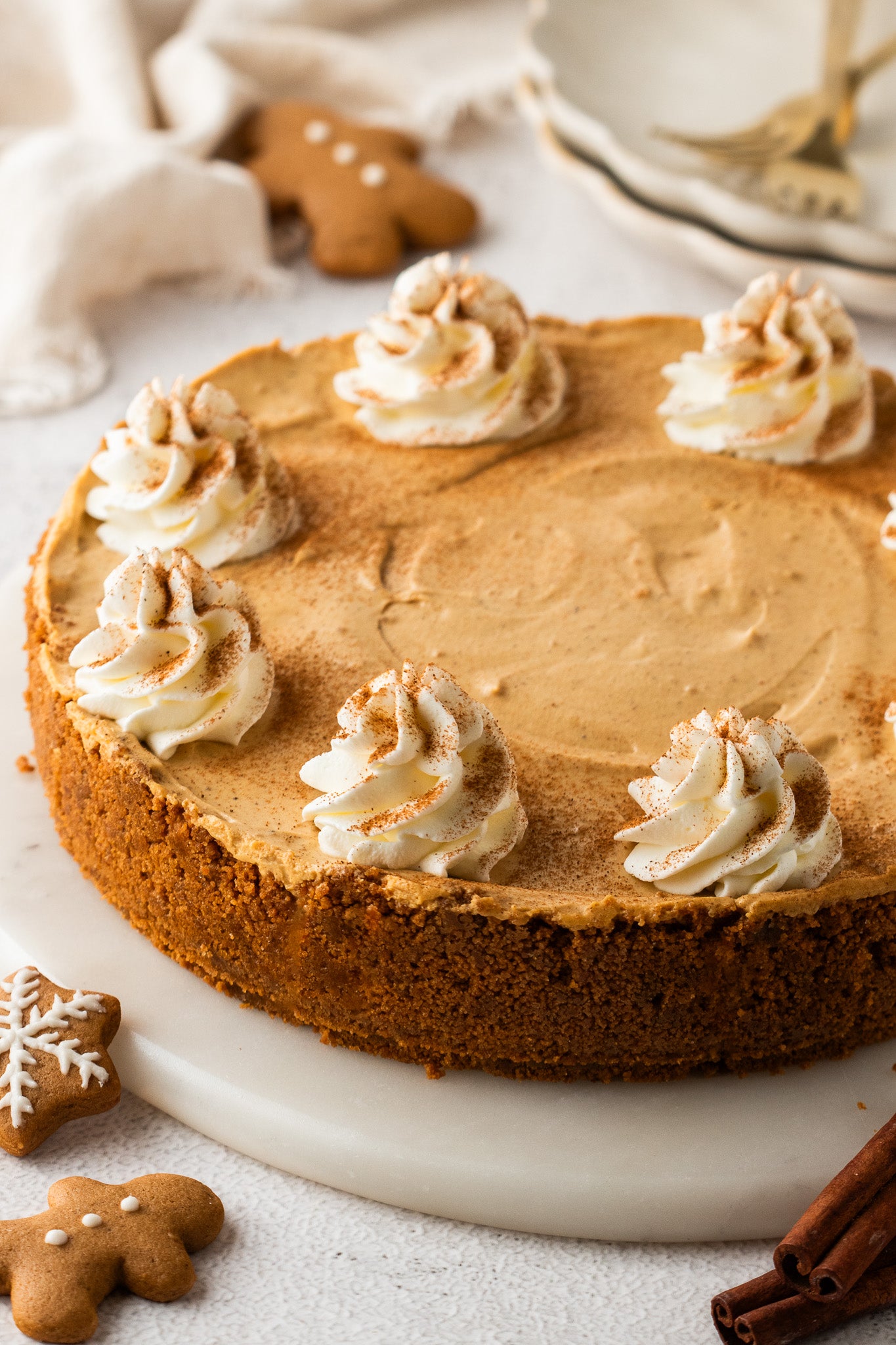 No-Bake Gingerbread Cheesecake- Exclusive