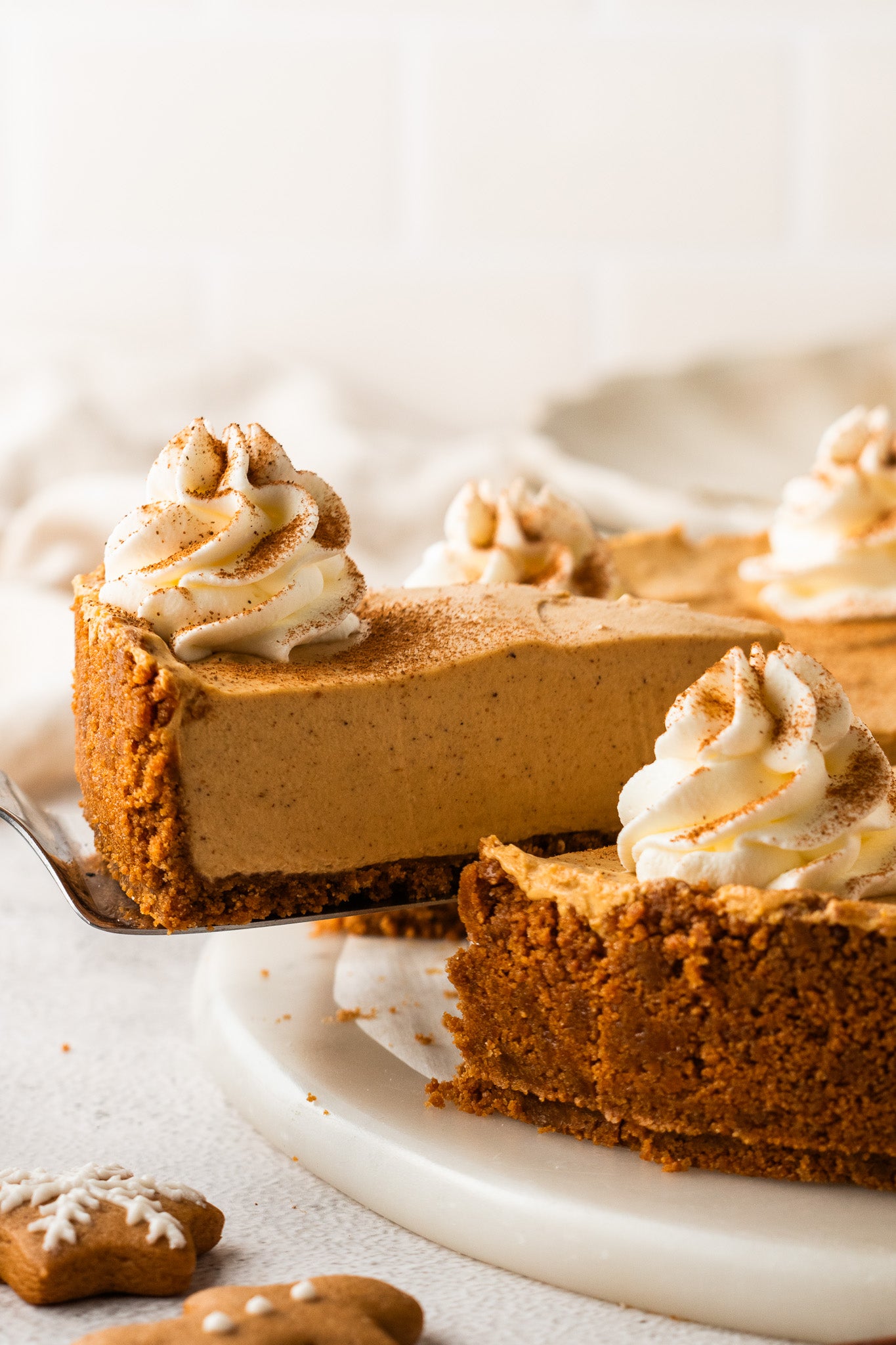 No-Bake Gingerbread Cheesecake- Exclusive