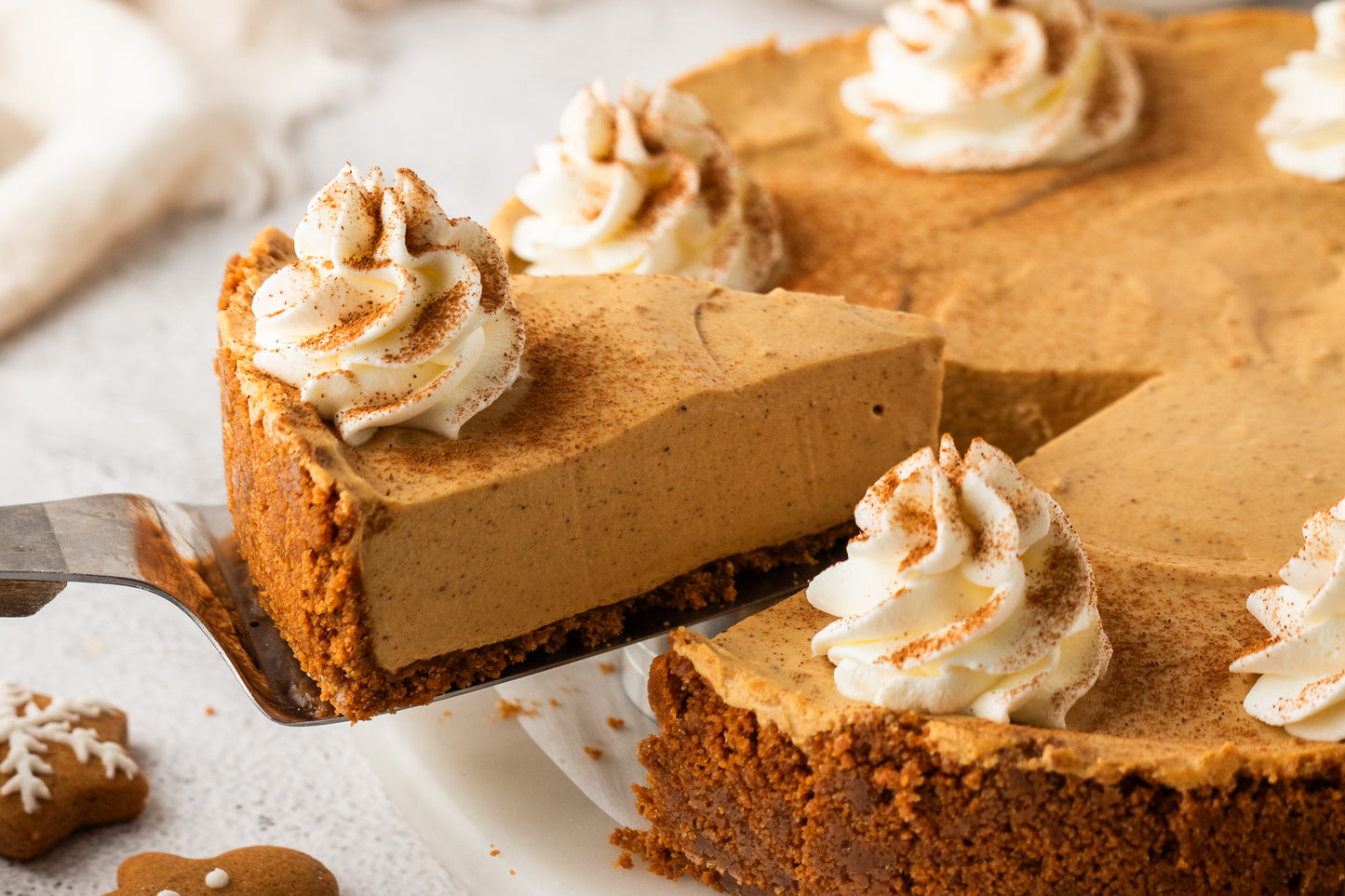 No-Bake Gingerbread Cheesecake- Exclusive