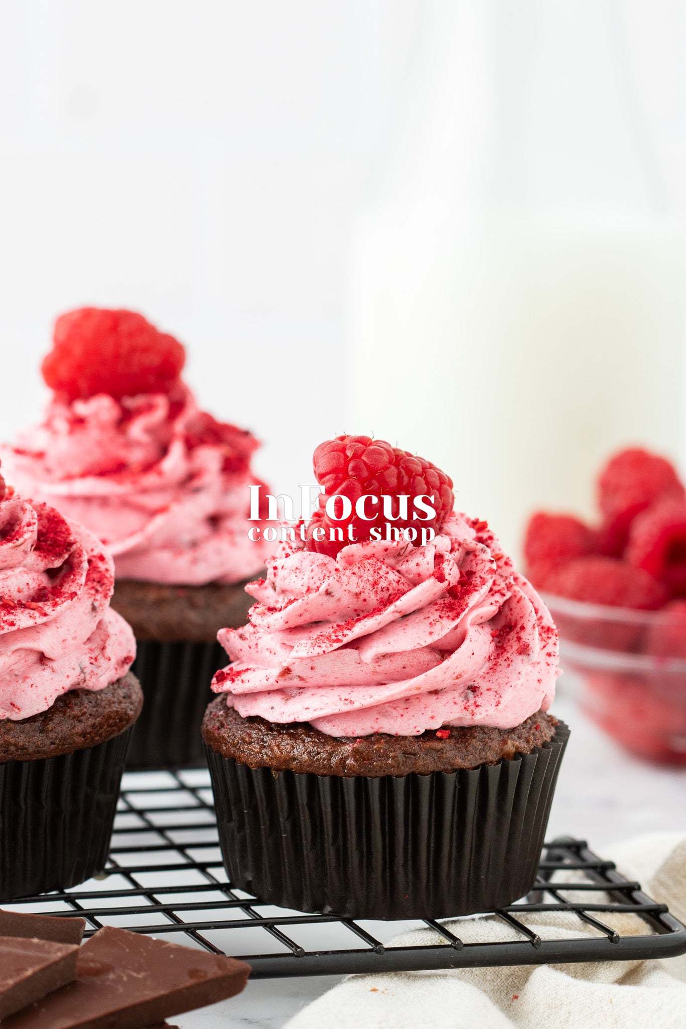 Chocolate Raspberry Cupcakes- Exclusive