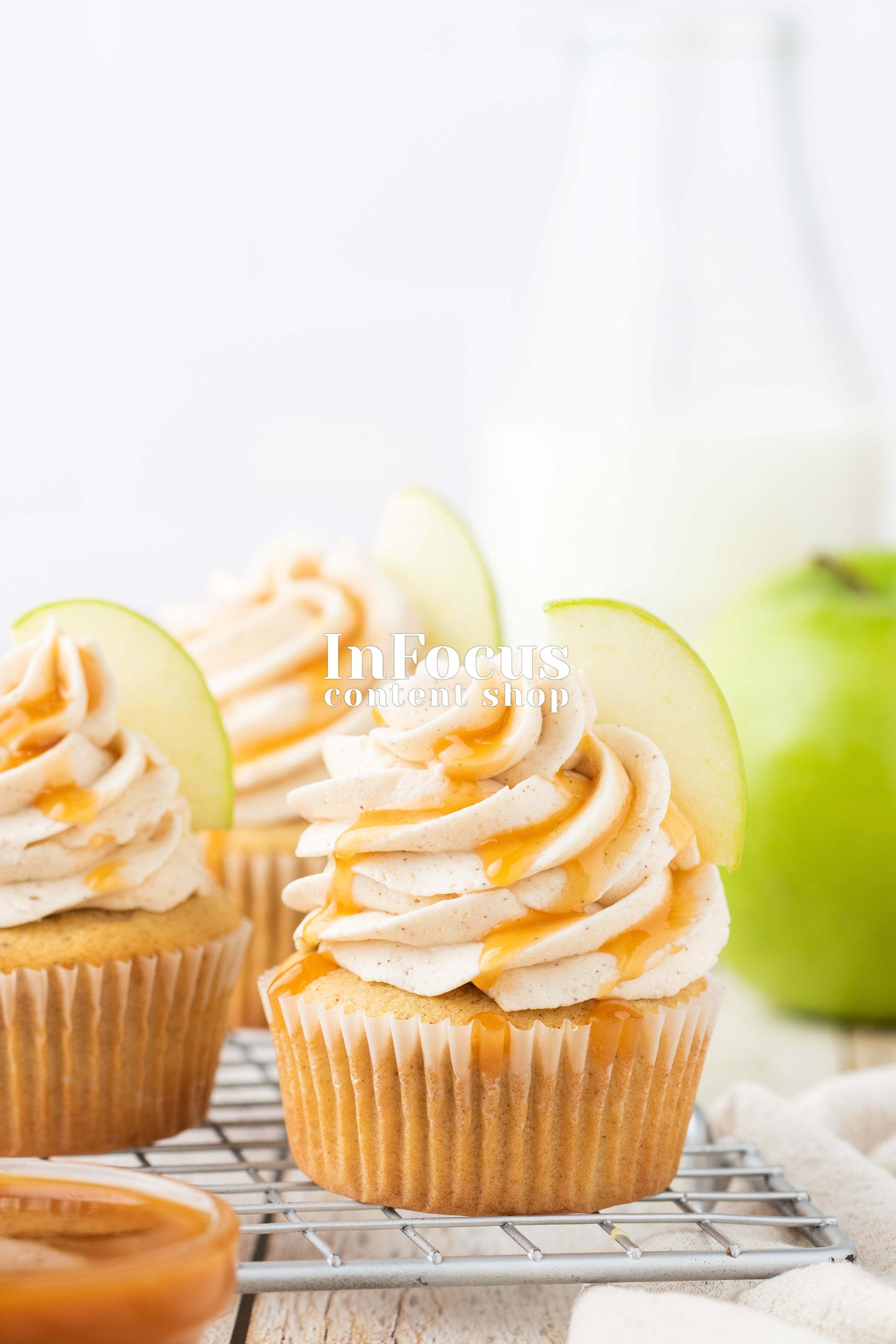 Caramel Apple Cupcakes- Semi-Exclusive Set 2