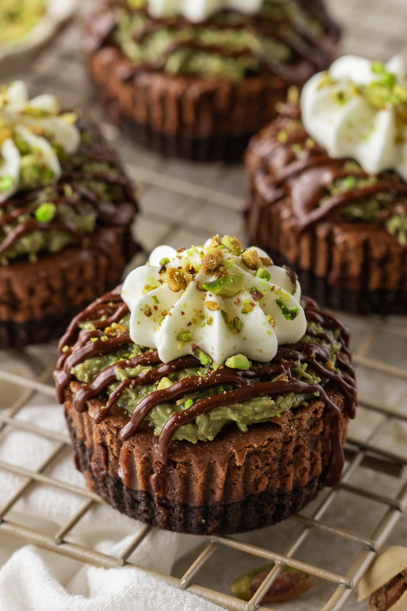 Dubai Chocolate Mini Cheesecakes- Exclusive