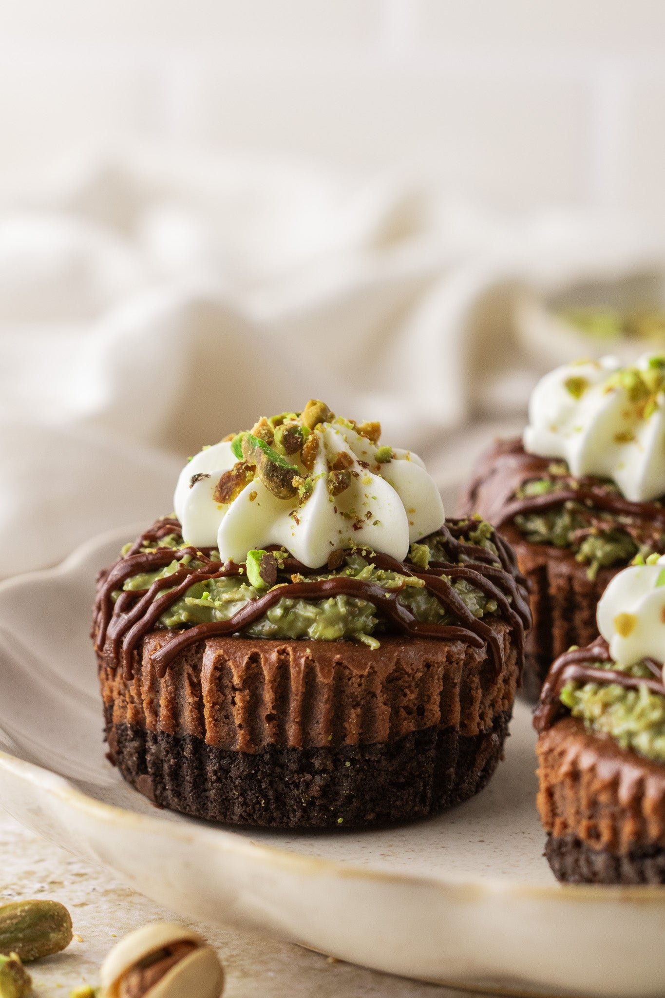 Dubai Chocolate Mini Cheesecakes- Exclusive