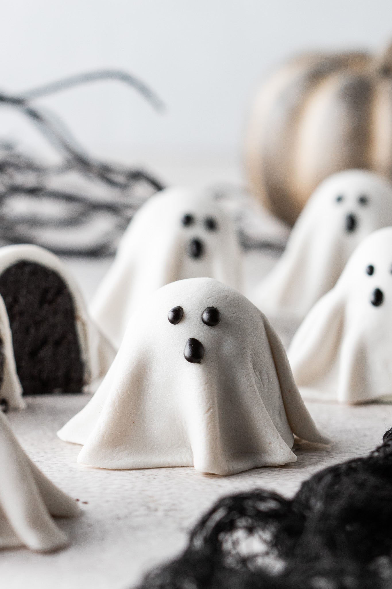Ghost Oreo Truffles- Exclusive