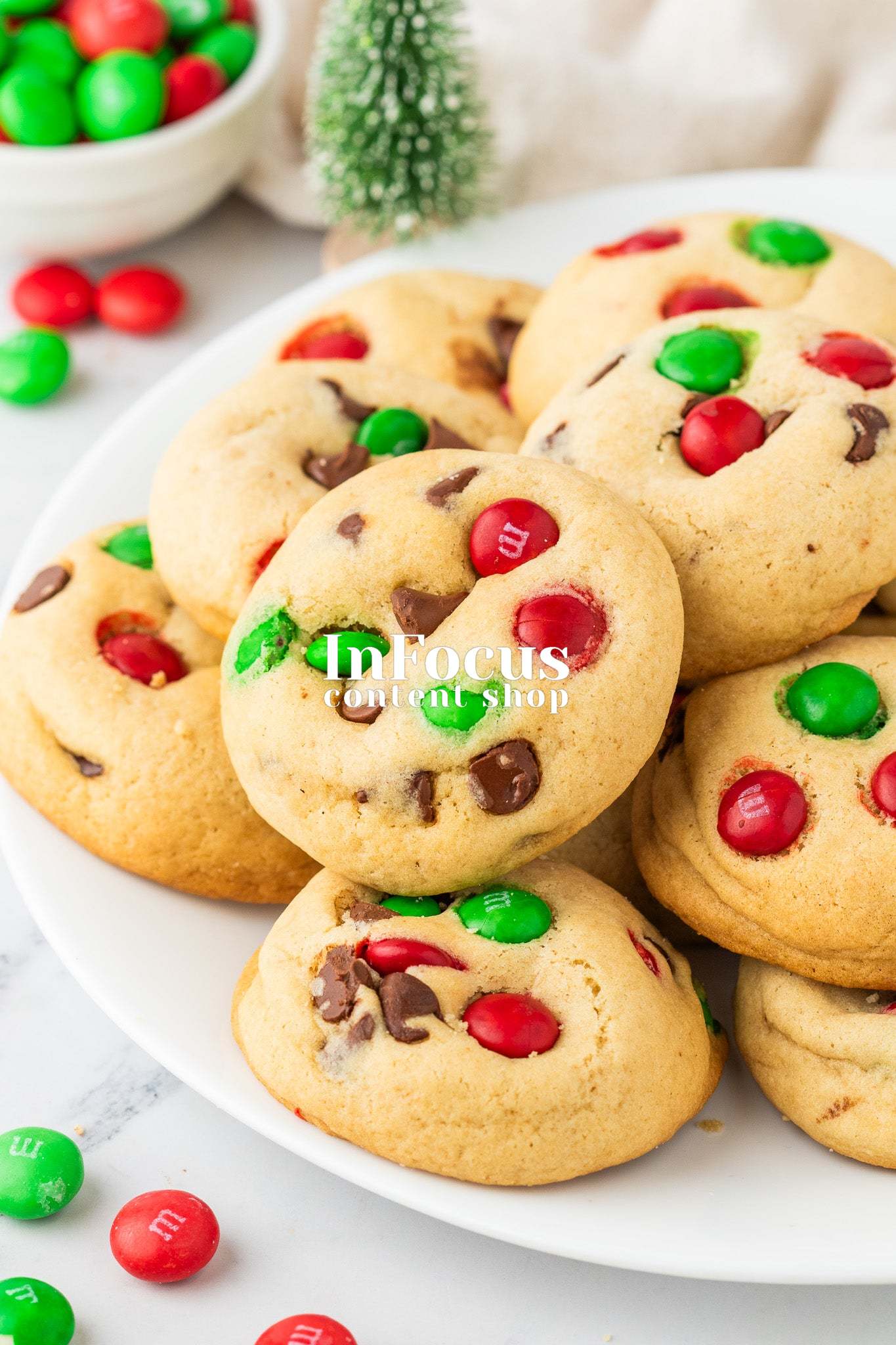 Christmas M&M Cookies- Exclusive