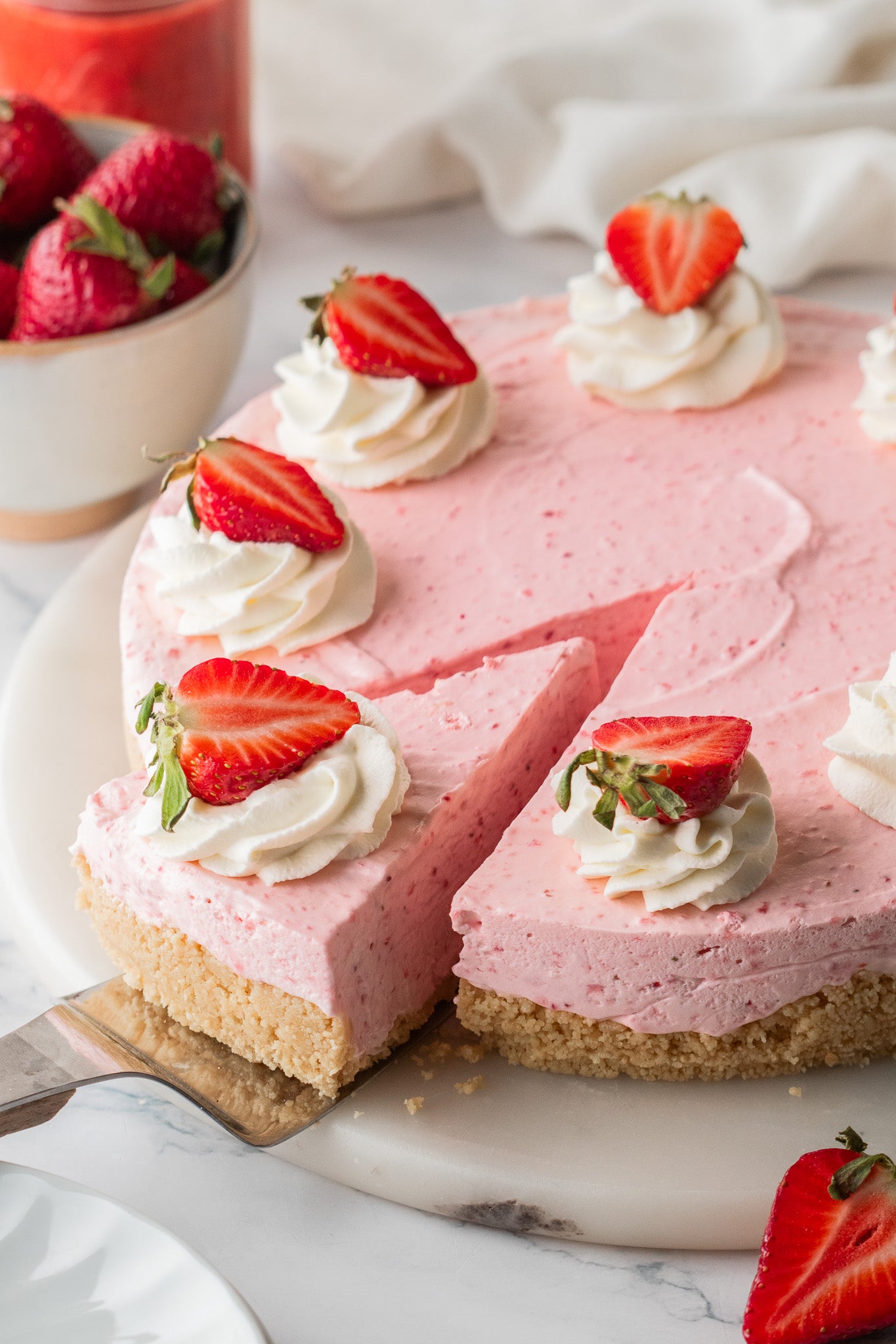No-Bake Strawberry Cheesecake- Exclusive