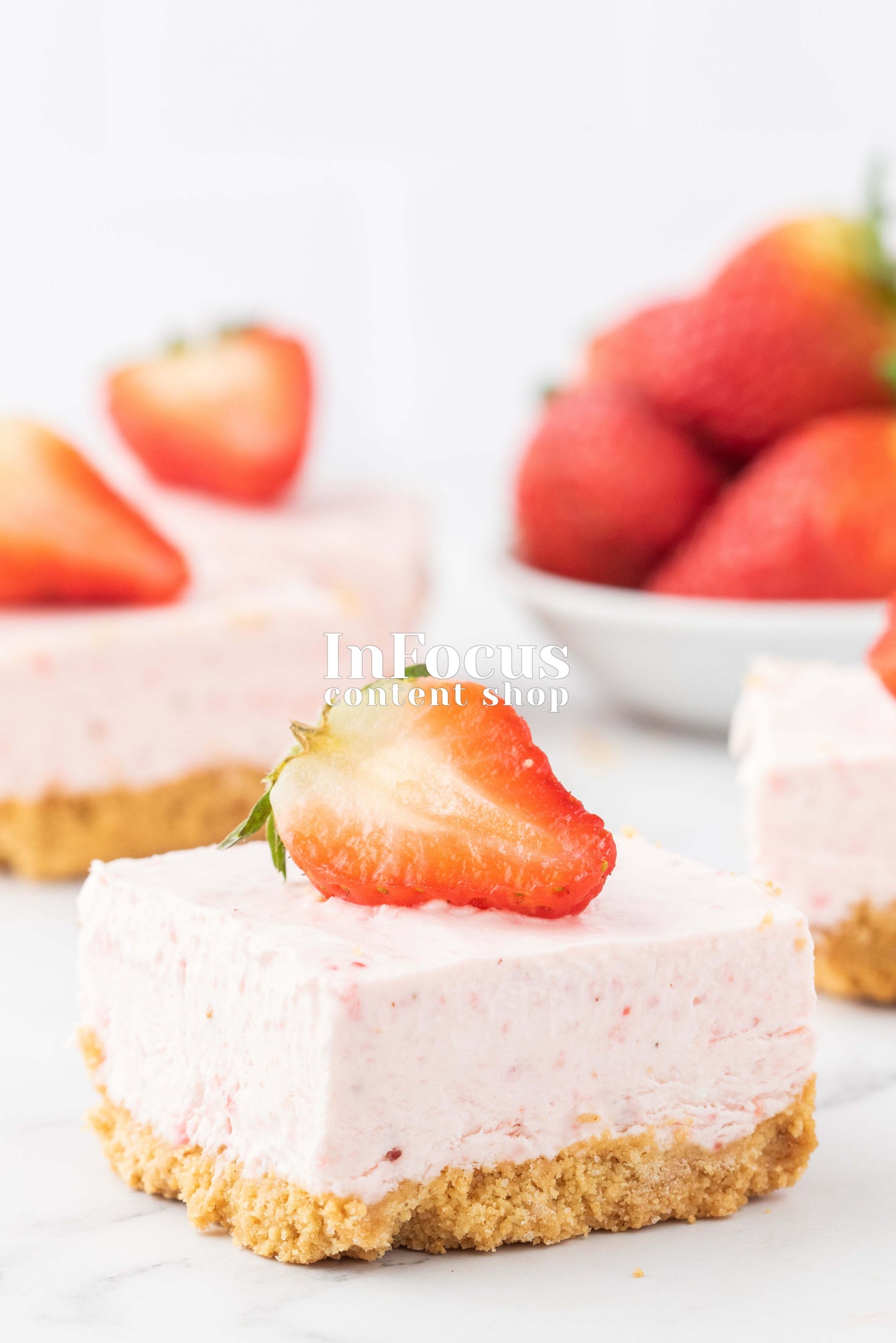 Strawberry Cheesecake Bars- Exclusive