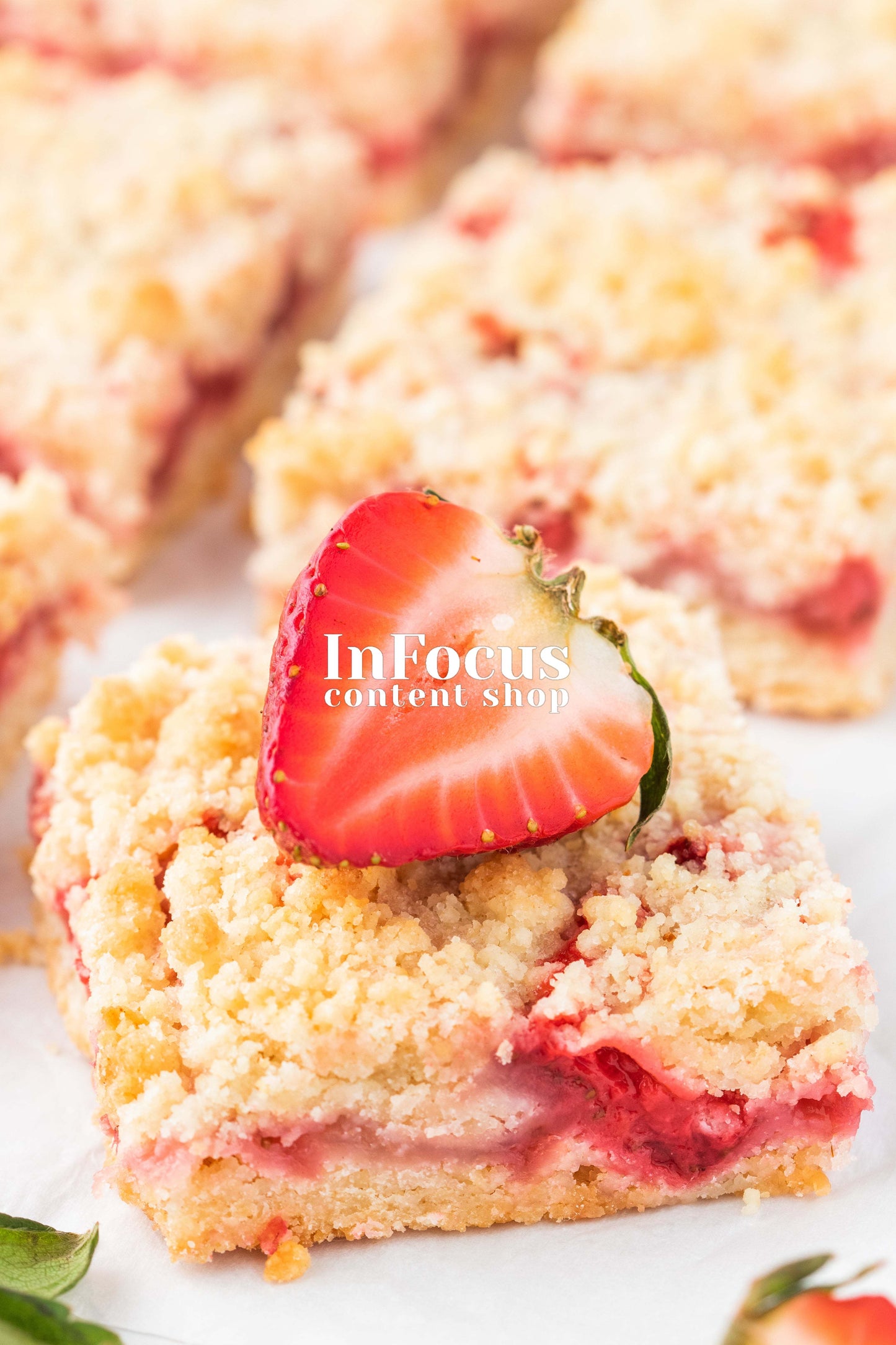 Strawberry Crumble Bars- Exclusive